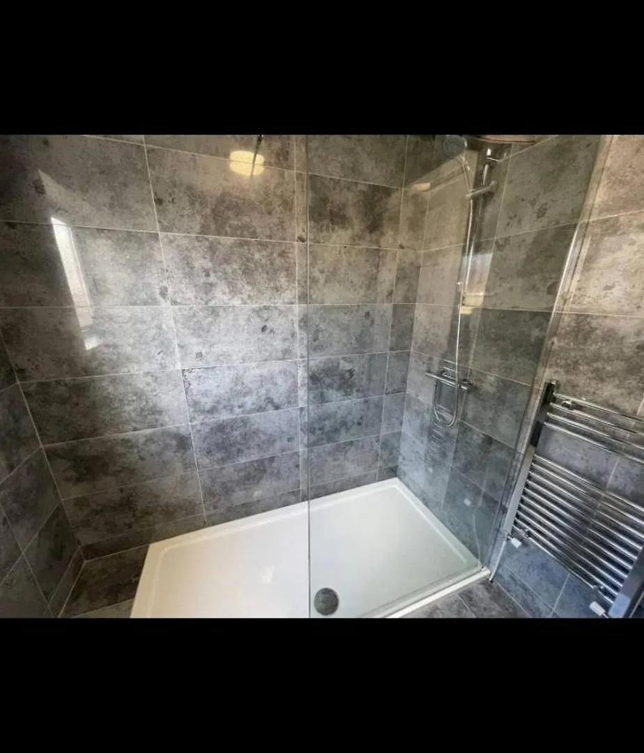 Recently Renovated Apartment Free Parking Liverpool United Kingdom