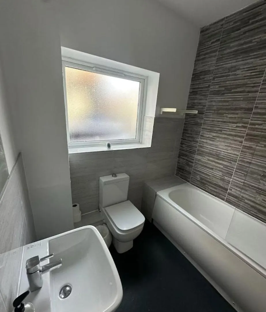 Recently Renovated Apartment Free Parking Liverpool 0*,